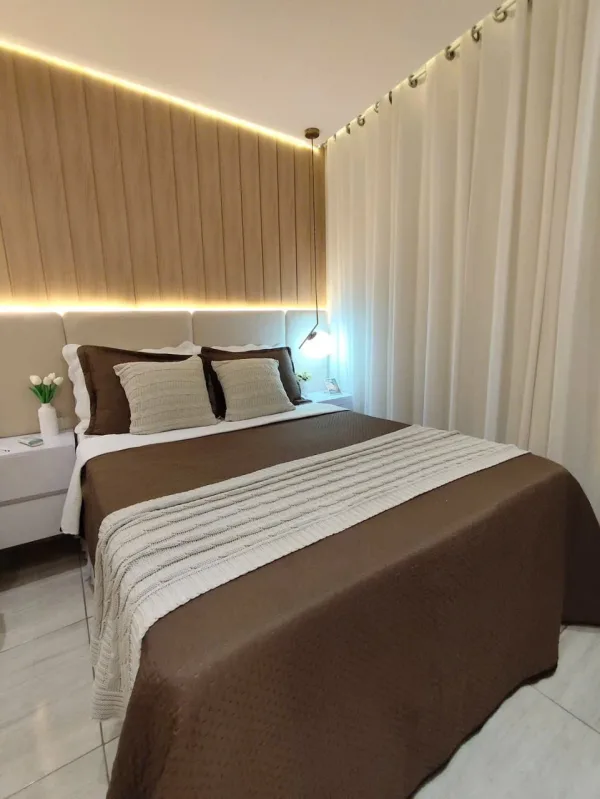 Giường bọc nệm cao cấp TTB18