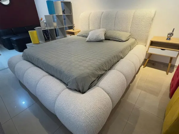 Giường bọc nệm cao cấp TTB21