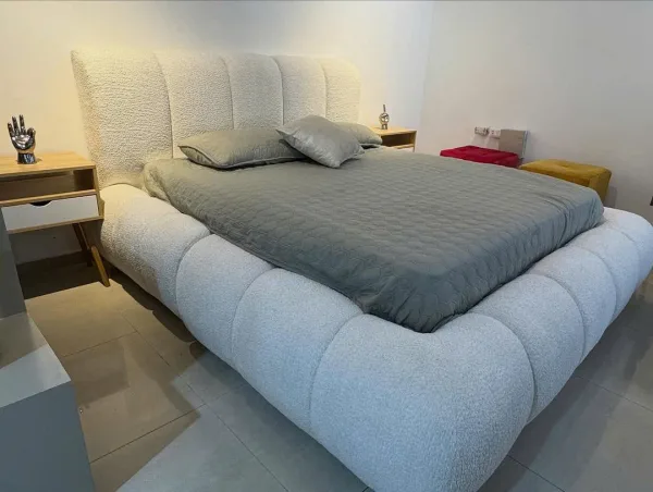Giường bọc nệm cao cấp TTB21