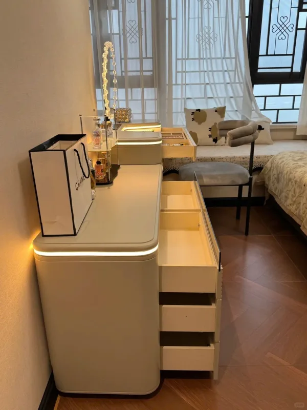 Bàn trang điểm cao cấp  25