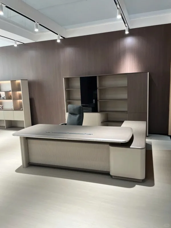 Bàn làm việc giám đốc + trưởng phòng BLVGD17
