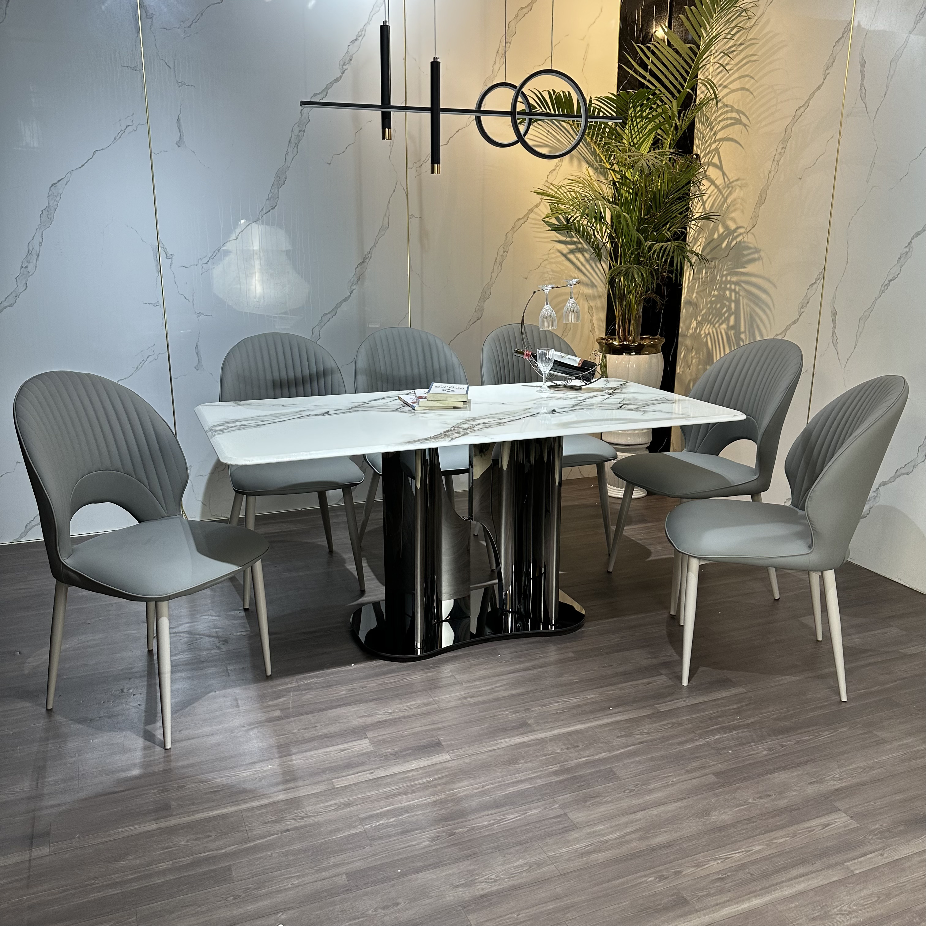 BÀN GHẾ BỌC DA CAO CẤP
MS64