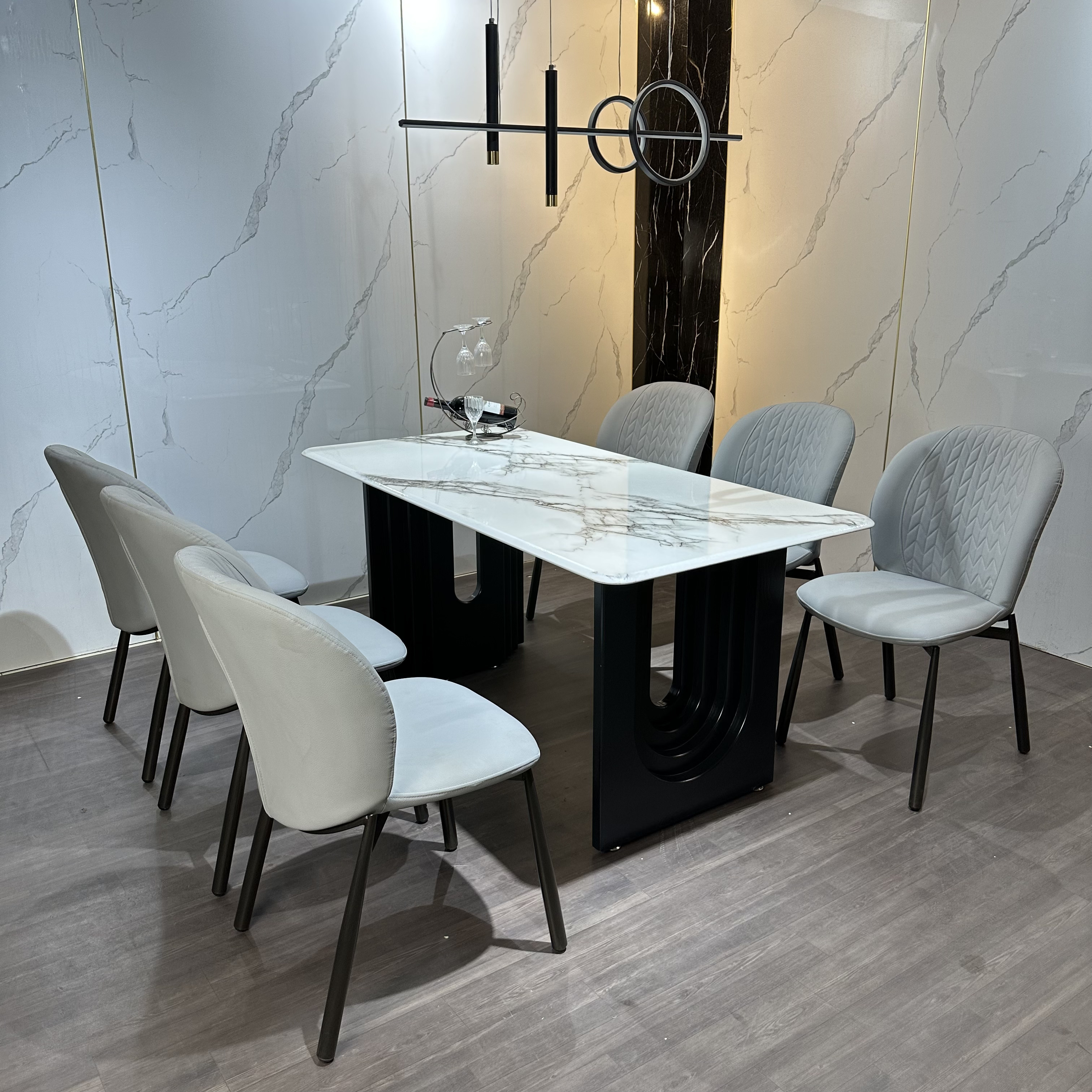 BÀN GHẾ BỌC DA CAO CẤP
MS70