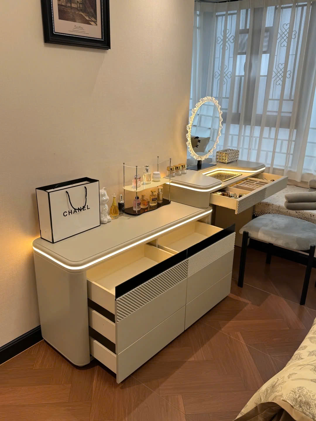 Bàn trang điểm cao cấp  25