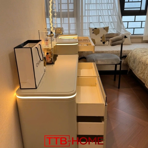 Bàn trang điểm cao cấp  25