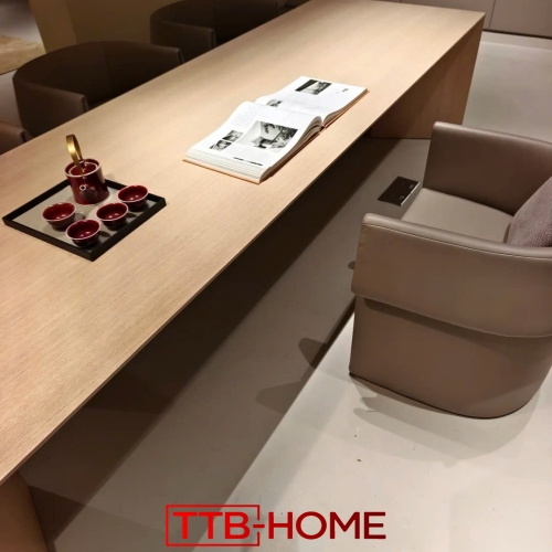 Bàn làm việc giám đốc + trưởng phòng BLVGD04